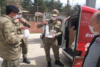 25 bin maske dağıtıldı