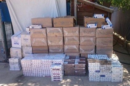 270 bin paket kaçak sigara ile bir ton kaçak çay ele geçirildi