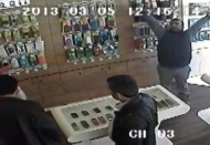 8 bin TL değerinde 4 adet telefonu bir çırpıda çalıp kayıplara karıştı 