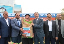 2 bin ton buğday ve arpa tohumu dağıtımı sürüyor
