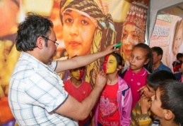 3 bin uçurtma ile gökyüzü rengarenk oldu