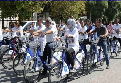 250 bisikletli şehir turu attı 
