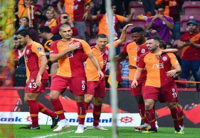 3 büyüklerde kadro revizyonu 