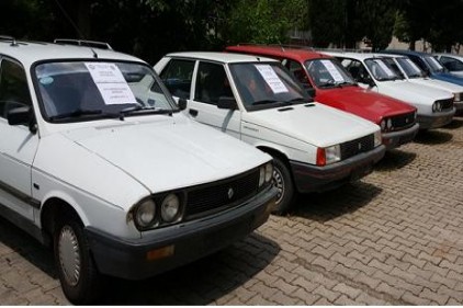 3 çalıntı otomobil ele, 2 kişi gözaltında