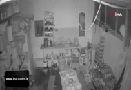7 dakikada 35 bin TL değerindeki sigaraları çaldılar