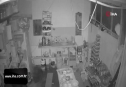 7 dakikada 35 bin TL değerindeki sigaraları çaldılar