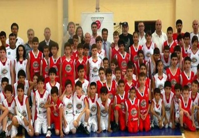 ''12 Dev Adam Basketbol Okulları'' açılıyor