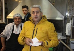 200 dolar bozdurana bedava yemeğe devam