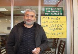 200 dolarını bozdurup makbuz getirene yemeği ücretsiz veriyor