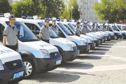 60 ekip otosu, törenle hizmete alındı