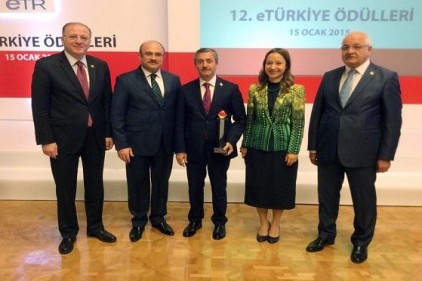 12. eTR ödül törenindeorta ölçekli belediyeler arasında birinci oldu