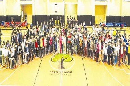 8 faklı kategoride 214 sporcu şampiyonluk için mücadele edecek