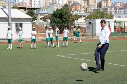7 farklı branşta 10 binin üzerinde sporcu eğitim görüyor 
