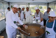 9 farklı noktada aşure ikramı yapıldı
