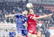 14 futbolcu ile yollar ayrılıyor