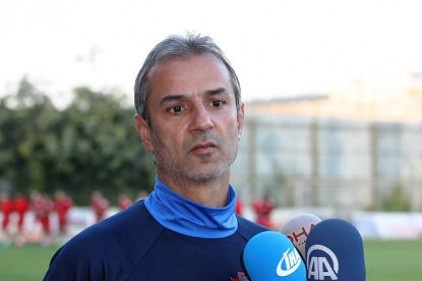 Gaziantepspor&#039;un Teknik Direktörü İsmail Kartal:  "Kasımpaşa&#039;ya 3 puan için gitmiştik"