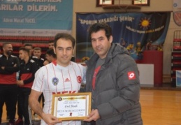 62 golle en fazla gol atan sporcu oldu