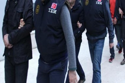 33 hakim ve savcıdan 4&#039;ü tutuklandı