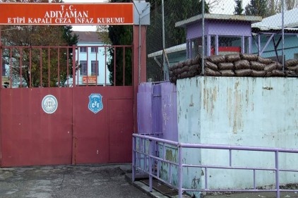 814 hükümlü ve tutuklu, Gaziantep, Şanlıurfa ve Kahramanmaraş&#8217;a nakledildi