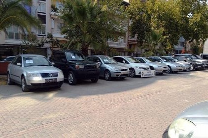 11 ilde eş zamanlı kaçak lüks oto operasyonu