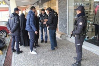 81 ilde eş zamanlı uygulamada 3 bin 673 kişi gözaltına alındı