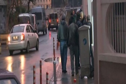 13 ilde yasa dışı dinleme operasyonu