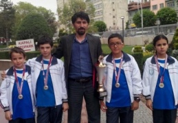 26 ilden Şahinbey Belediye Gençlik ve Spor Kulübü satranç takımı ikici oldu