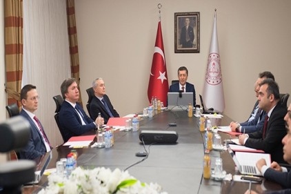 81 ilin milli eğitim müdürleri telekonferansla toplantı yaptı
