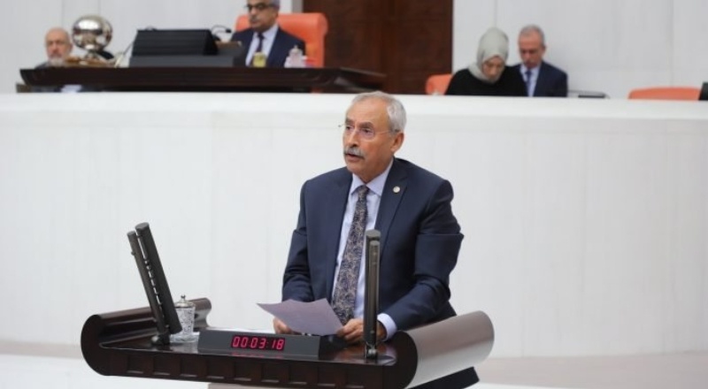  “İşçinin son güvencesini de gasp etmek istiyorlar”