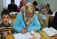119 kadına okuma yazma öğretiliyor