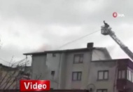 5 katlı binanın çatı katı alev alev yandı