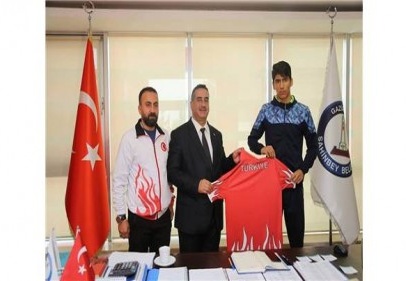 68 kiloda şampiyon oldu