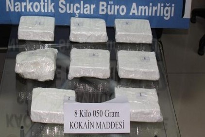 8 kilo kokain ele geçirildi 