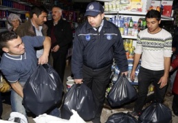 29 kilo sucuk, 29 kilo ciğer ve 601 kalem bozuk gıda imha edildi