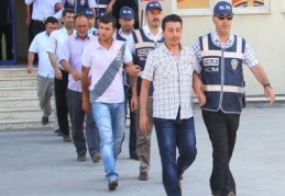28 kişi gözaltında 