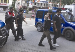 11 kişi tutuklandı