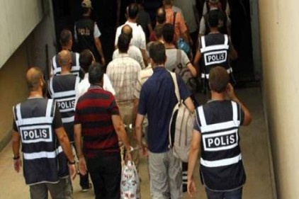 14 komiser yardımcısı gözaltına alındı. 
