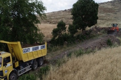 18 köyde 240 kilometre arazi yolu açıldı 