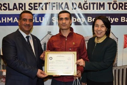 195 kursiyer meslek sertifikası aldı
