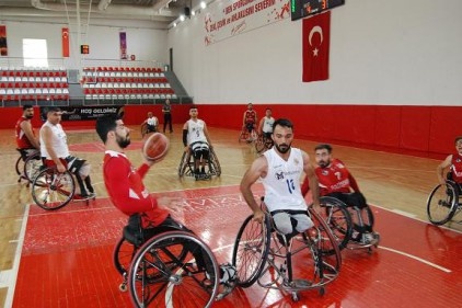 77-62&#8217;lik skorla galibiyet serisini devam ettirdi