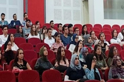 432 lisans, 58 lisans üstü öğrencisi var