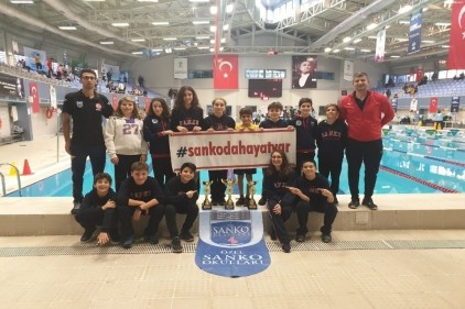 36 madalya, bir birincilik ve iki üçüncülük kupası aldılar