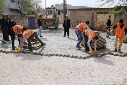 30 mahallede kilit taşı çalışmasının yapılıyor