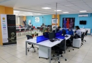250 metrekarelik ofisten yayın yapan Rozana FM’i 2 buçuk milyon Suriyeli dinliyor 
