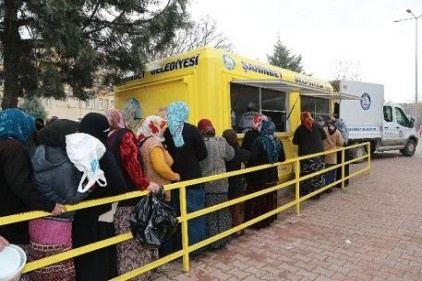 2 milyon 252 bin 500 kişi yemek yedi