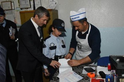237 minik zabıta, 58 okulda eş zamanlı kantin denetimi yaptı
