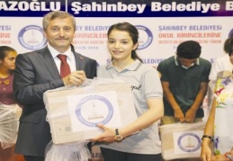 151 öğrenciye dizüstü bilgisayar dağıtıldı