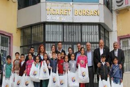 480 öğrenciye okul kıyafeti yardımında bulunuldu