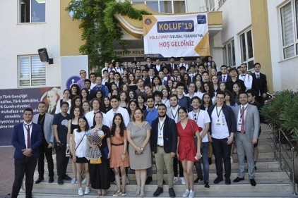 45 okul ve 120 öğrenci Kolej Vakfı II. Ulusal Formu için Gaziantep&#8217;te
