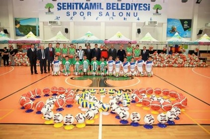 326 okula sportif malzeme yardımı yapıldı
